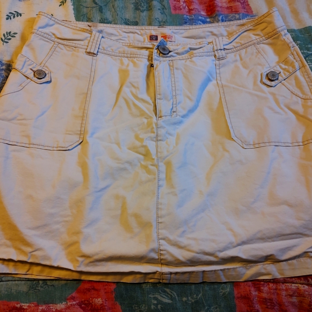 Skort